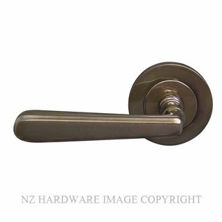 WINDSOR 8236 AB VILLA 64MM LARGE ROUND ROSE HANDLES (PAIR) ANTIQUE BRONZE