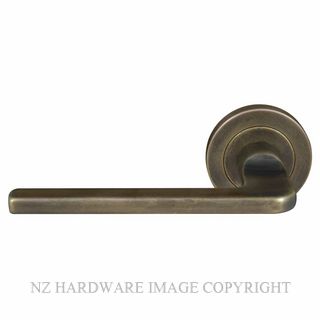 WINDSOR 8211 OR CHALET 52MM ROUND ROSE HANDLES (PAIR) OIL RUBBED BRONZE