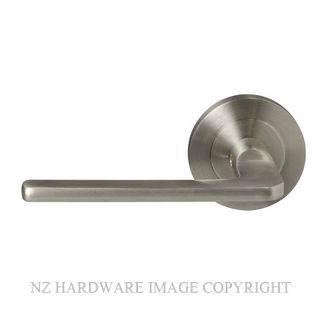 WINDSOR 8216 BN CHALET 64MM LARGE ROSE HANDLES (PAIR) BRUSHED NICKEL