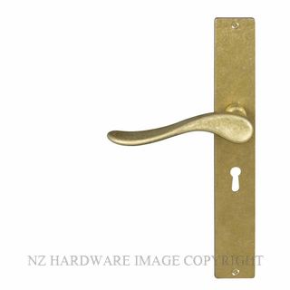 WINDSOR 8194L RLB HAVEN SQUARE LONGPLATE STD KEYHOLE RUMBLED BRASS