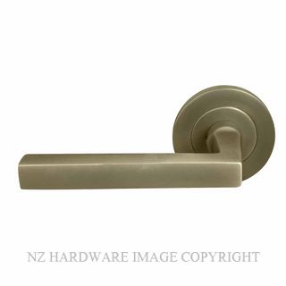 WINDSOR 8226 RB FEDERAL 64MM LARGE ROSE HANDLE (PAIR) ROMAN BRASS