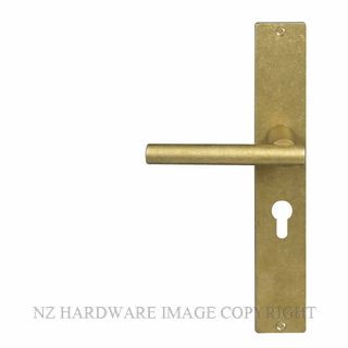 WINDSOR 8205 E48 RLB CHARLESTON SQUARE LONGPLATE E48 KEYHOLE RUMBLED BRASS