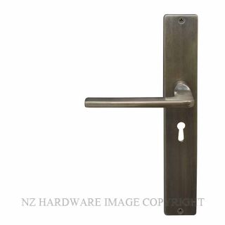 WINDSOR 8215L OR CHALET SQUARE LONGPLATE STD KEYHOLE OIL RUBBED BRONZE