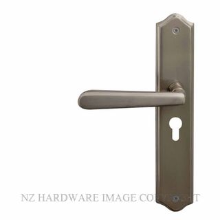 WINDSOR 8234 E48 NB VILLA TRADITIONAL LONGPLATE E48 KEYHOLE NATURAL BRONZE