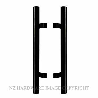 WINDSOR 7028 BLK PULL HANDLE 600MM OFFSET PAIR MATT BLACK