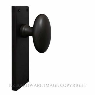 WINDSOR 5179 BLK KNOB OVAL PLATE PASSAGE HANDLE SET MATT BLACK