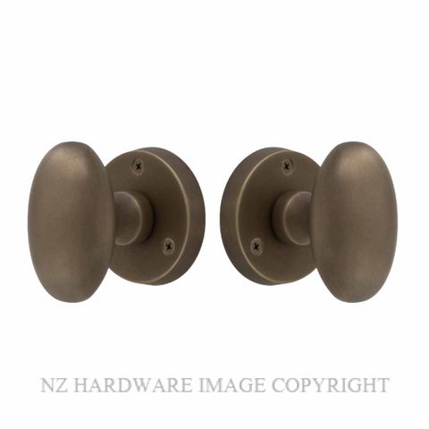 WINDSOR 5071-5072 OVAL KNOB ON ROSE ROMAN BRASS