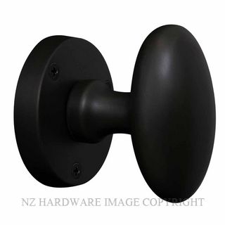 WINDSOR 5072 BLK KNOB LATCH OVAL PASSAGE SET MATT BLACK