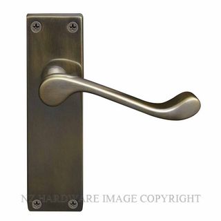 WINDSOR 3006 OR VICTORIAN LEVER HANDLES OIL RUBBED BRONZE