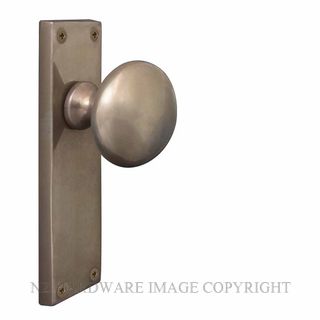 WINDSOR 3013 NB VICTORIAN KNOB PASSAGE KITSET NATURAL BRONZE