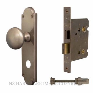 WINDSOR 3018 NB VICTORIAN KNOB PRIVACY SET NATURAL BRONZE