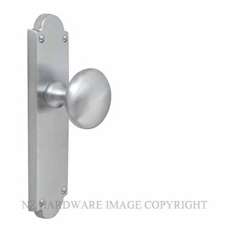 WINDSOR 3017 SC VICTORIAN KNOB PASSAGE SET SATIN CHROME