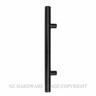 WINDSOR 7025-FF BLK 450MM PULL HANDLE SINGLE STAINLESS STEEL