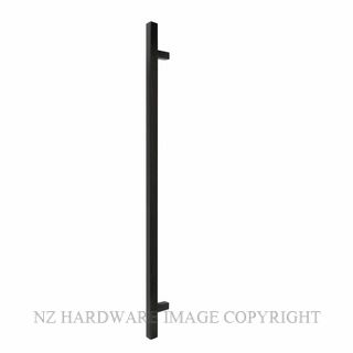 WINDSOR 7095-FF BLK 900MM PULL 25MM SQ SINGLE MATT BLACK