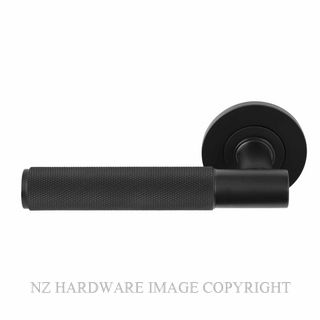 WINDSOR 8432 BLK NIDO VERGE DIAMOND KNURL PASSAGE SET MATT BLACK