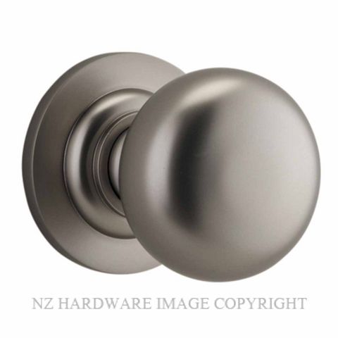 IVER 0209 CAMBRIDGE KNOB ON ROSE SATIN NICKEL