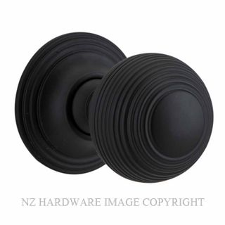 IVER 0223 GUILDFORD KNOB ON ROSE MATT BLACK