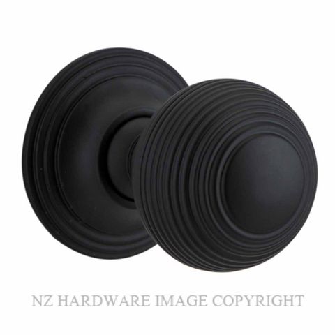 IVER 0223 GUILDFORD KNOB ON ROSE MATT BLACK