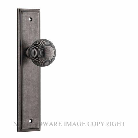 IVER 13842 GUILDFORD KNOB ON STEPPED PLATE DISTRESSED NICKEL