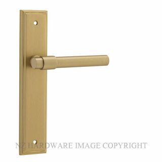 IVER 15402 HELSINKI LEVER ON STEPPED PLATE BRUSHED BRASS