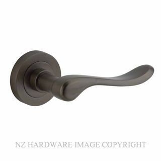 IVER 20791 STIRLING LEVER ON ROSE HANDLES SIGNATURE BRASS