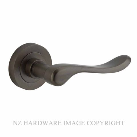 IVER 20791 STIRLING LEVER ON ROSE HANDLES SIGNATURE BRASS