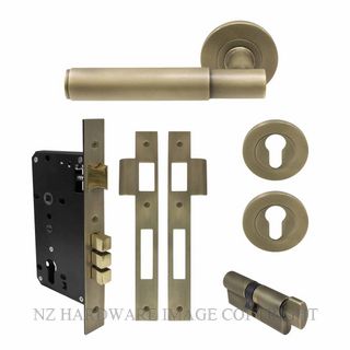 WINDSOR 8424 RB NIDO VERGE PLAIN ROUND ROSE ENTRANCE SET ROMAN BRASS