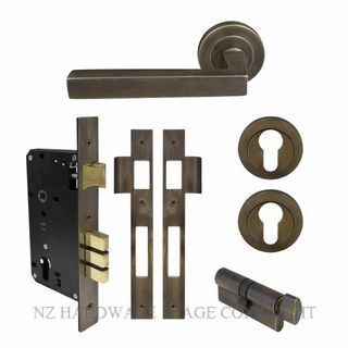 WINDSOR 8229 OR FEDERAL 52MM E85 ROSE HANDLE LOCKSET OIL RUBBED BRONZE