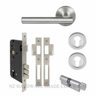 WINDSOR 8209 SC CHARLESTON 52MM ROUND ROSE E85 EURO LOCKSET SATIN CHROME