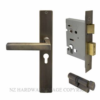 WINDSOR 8277 OR FEDERAL LONGPLATE E48 ENTRANCE SET OIL RUBBED BRONZE