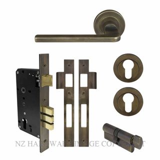 WINDSOR 8219 OR CHALET 52MM ROUND ROSE E85 LOCKSET OIL RUBBED BRONZE
