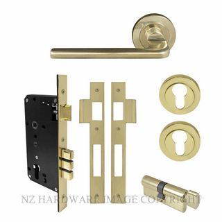 WINDSOR 8219 PB CHALET 52MM ROUND ROSE E85 LOCKSET POLISHED BRASS-LACQUERED