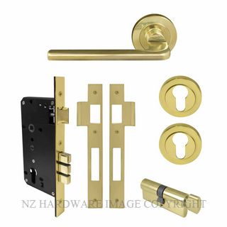 WINDSOR 8219 UB CHALET 52MM ROUND ROSE E85 LOCKSET UNLACQUERED BRASS