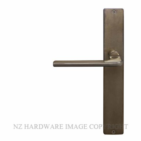 WINDSOR 8215 - 8300 AB CHALET LEVER ON PLATE ANTIQUE BRONZE