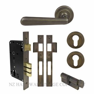 WINDSOR 8239 OR VILLA 52MM ROUND ROSE E85 EURO LOCKSET OIL RUBBED BRONZE