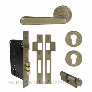 WINDSOR 8239 RB VILLA 52MM ROUND ROSE E85 EURO LOCKSET ROMAN BRASS