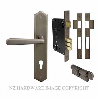 WINDSOR 8296 NB VILLA TRADITIONAL LONGPLATE E85 LOCKSET NATURAL BRONZE