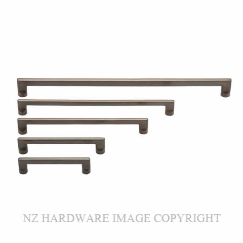 IVER 20881-20921 CABINET PULL SIGNATURE BRASS
