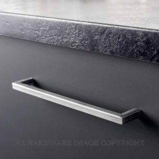 KATALOG KAT VF0056 U CABINET HANDLES BRUSHED GREY