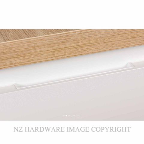 KATALOG VF0094 HIDE RECESSED PULL WHITE