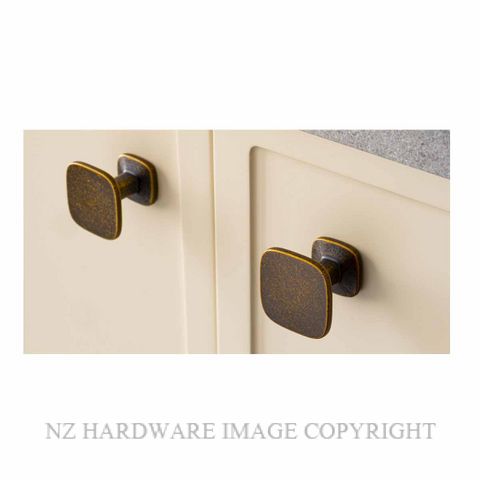 KATALOG VF0616 QUART BIG CABINET KNOBS RUSTIC BRASS