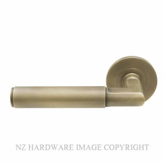 WINDSOR 8402M-RB NIDO LUMINA PLAIN ROUND ROSE LATCH MAGNETIC ROMAN BRASS