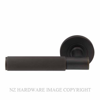 WINDSOR 8481 DRB NIDO VERGE LINEAR KNURL LEVER SET DARK ROMAN BRASS