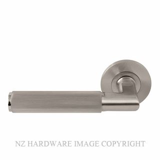 WINDSOR 8491 BN NIDO LUMINA LINEAR KNURL LEVER SET BRUSHED NICKEL