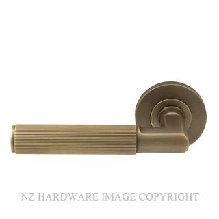 WINDSOR 8491 RB NIDO LUMINA LINEAR KNURL LEVER SET ROMAN BRASS