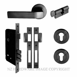 WINDSOR 7085 BLK ASTRON QUBE ROUND ROSE ENTRANCE SET MATT BLACK
