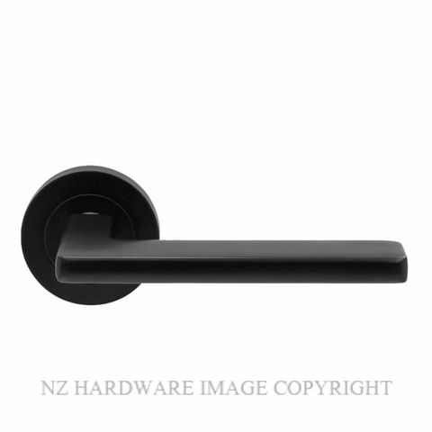 WINDSOR ASTRON VECTOR BLK LEVER ON ROSE HANDLES MATT BLACK