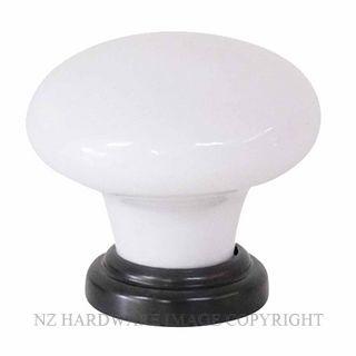 TRADCO 21035 CUPBOARD KNOB WHITE PORCELAIN ANTIQUE BRASS