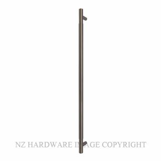 WINDSOR 8358-FF-GN PLAIN PULL HANDLE (FF) 600MM GRAPHITE NICKEL