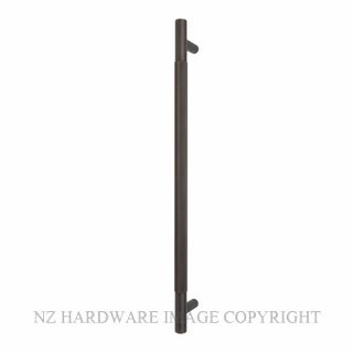 WINDSOR 8354-FF-DRB LINEAR KNURL PULL HANDLE (FF) 450MM DARK ROMAN BRASS